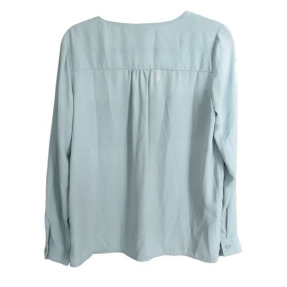 Forever 21 Womens Light Blue Long Sleeve V-Neck Blouse Size Medium - Picture 4 of 6